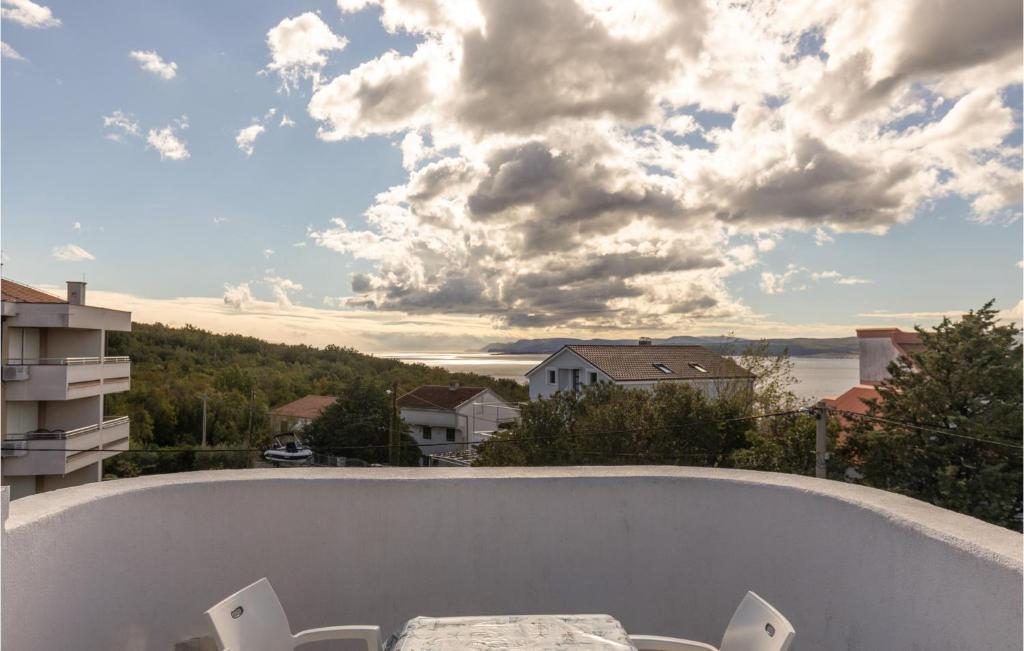 1 Bedroom Cozy Apartment In Jadranovo — photo 1