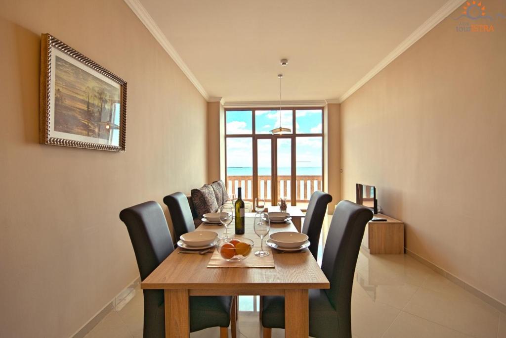 Rotonda Inn Novigrad photo 3