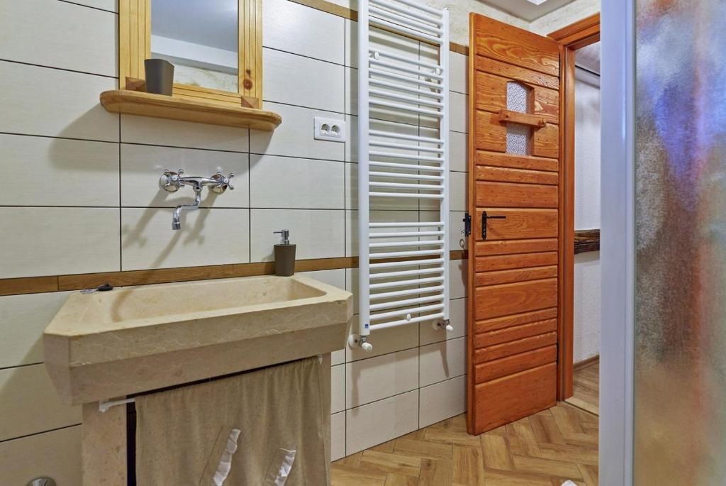 Stara Hiža in Sveti Petar u Šumi (Haus für 6-8 Personen) photo 3