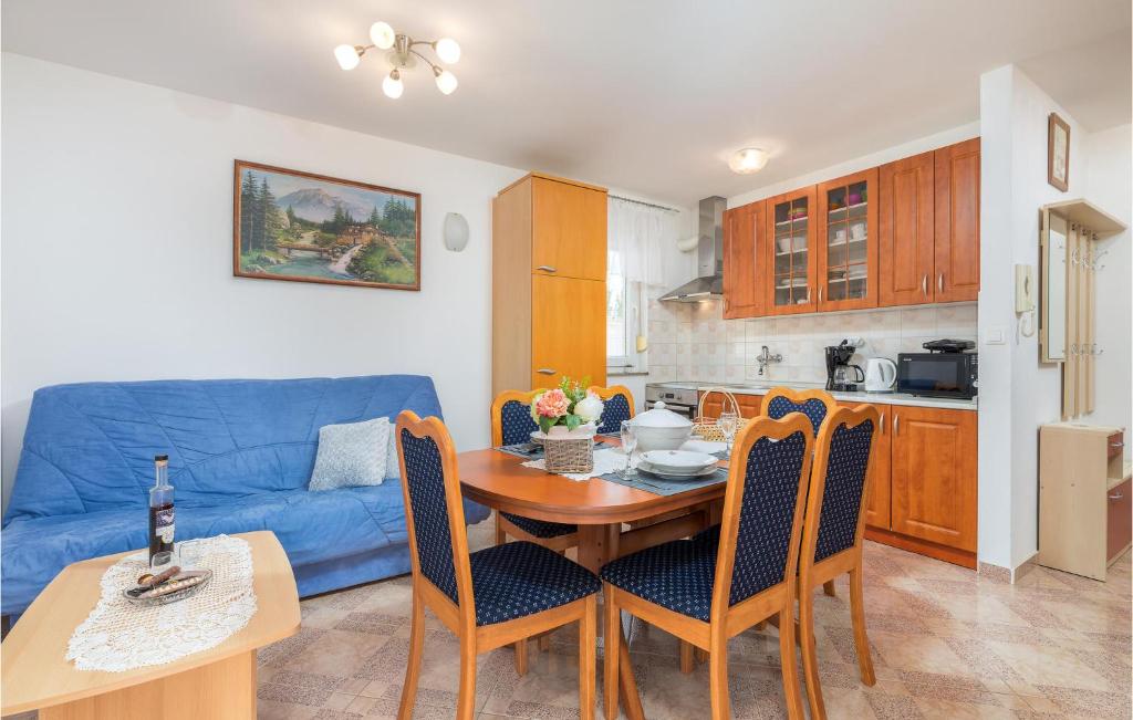Beautiful Apartment In Fazana With Wifi photo 3
