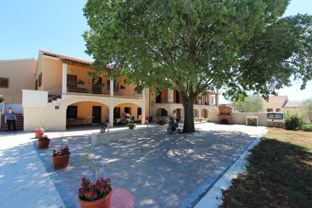 Apartments Luna — photo 1