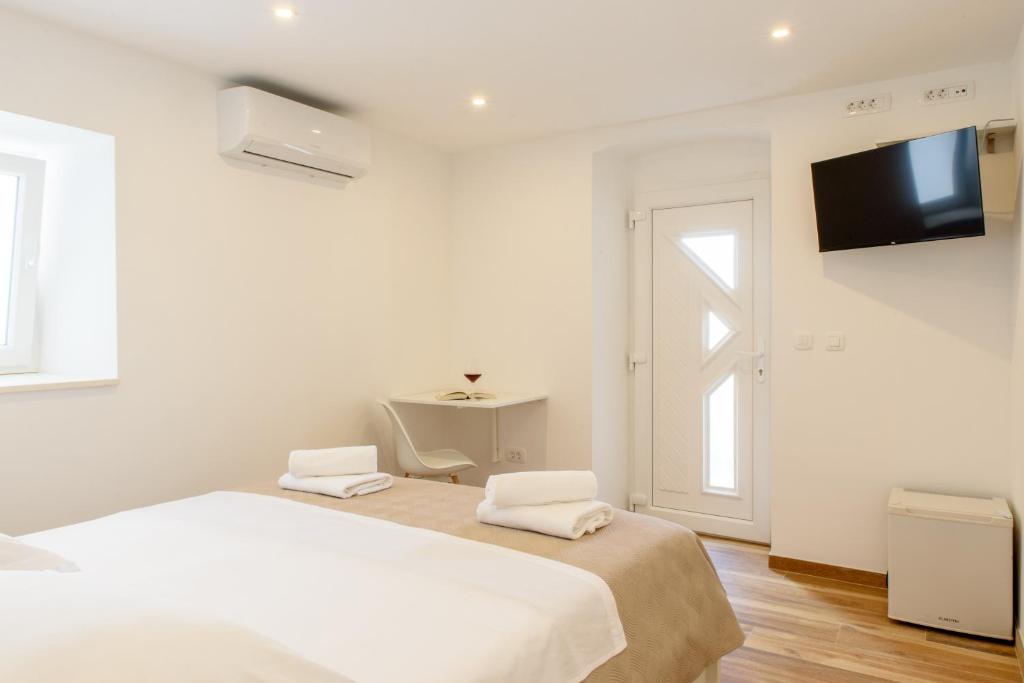 Varos Serenity 2 photo 3
