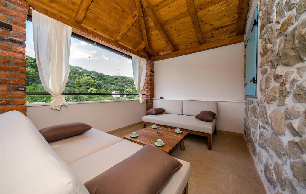 Gorgeous Home In Mundanije With Sauna photo 2