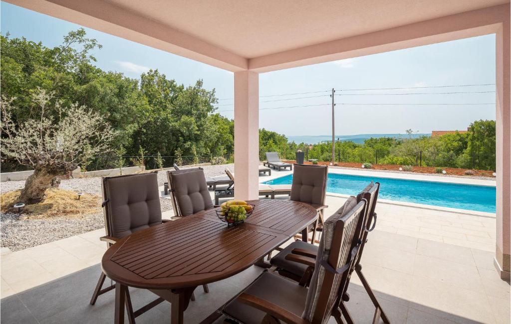 Beach Front Home In Koromacno photo 2