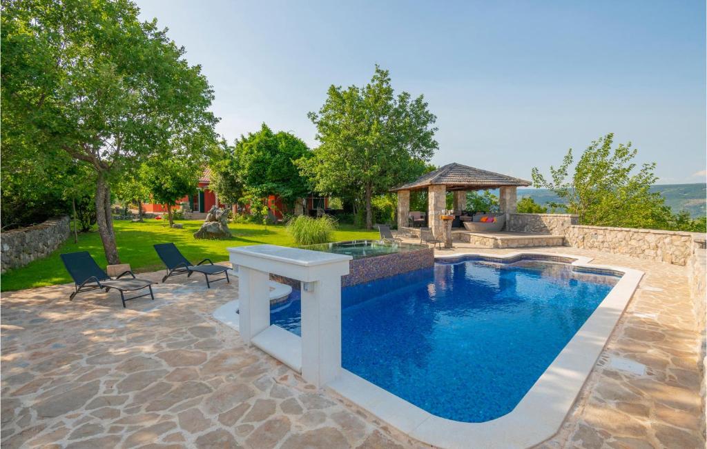 Three-Bedroom Holiday Home In Grubine — photo 1