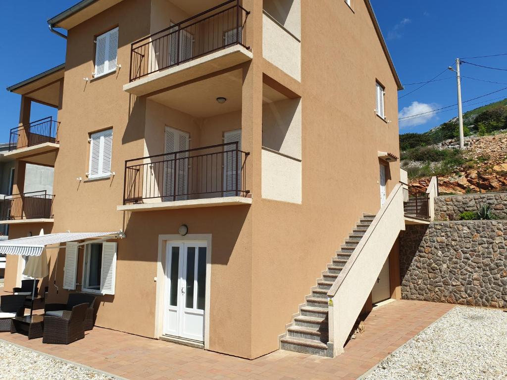 Slavica apartments 2 photo 3