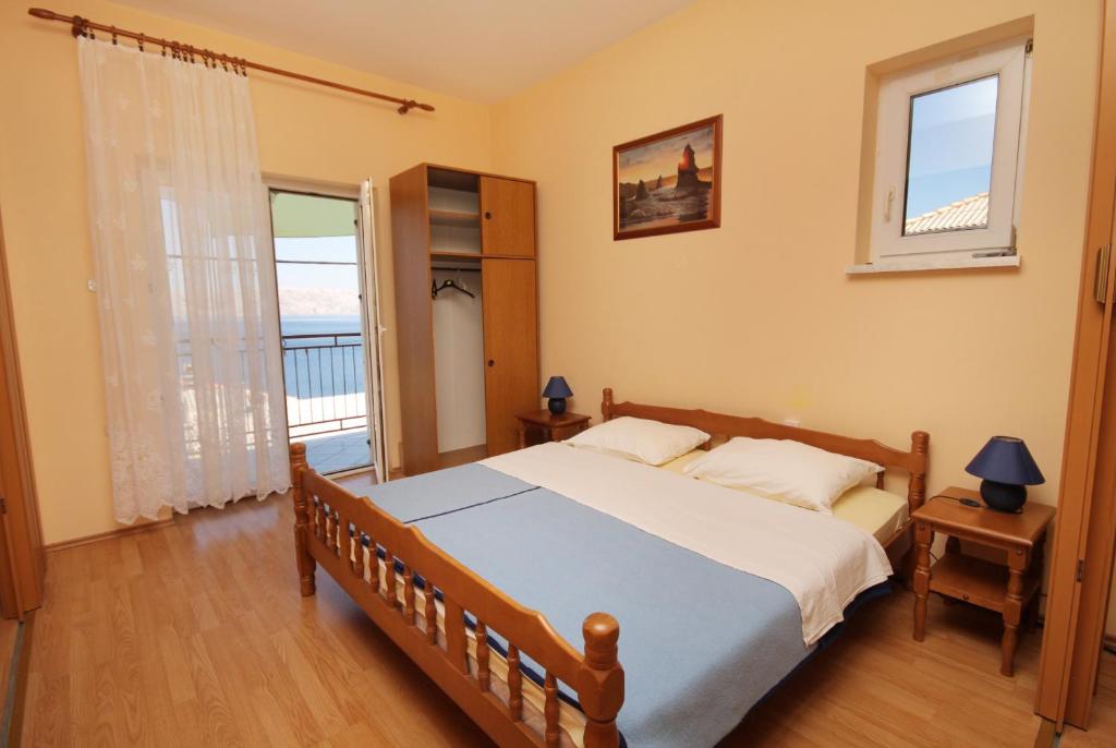 Studio Senj 5560a photo 2