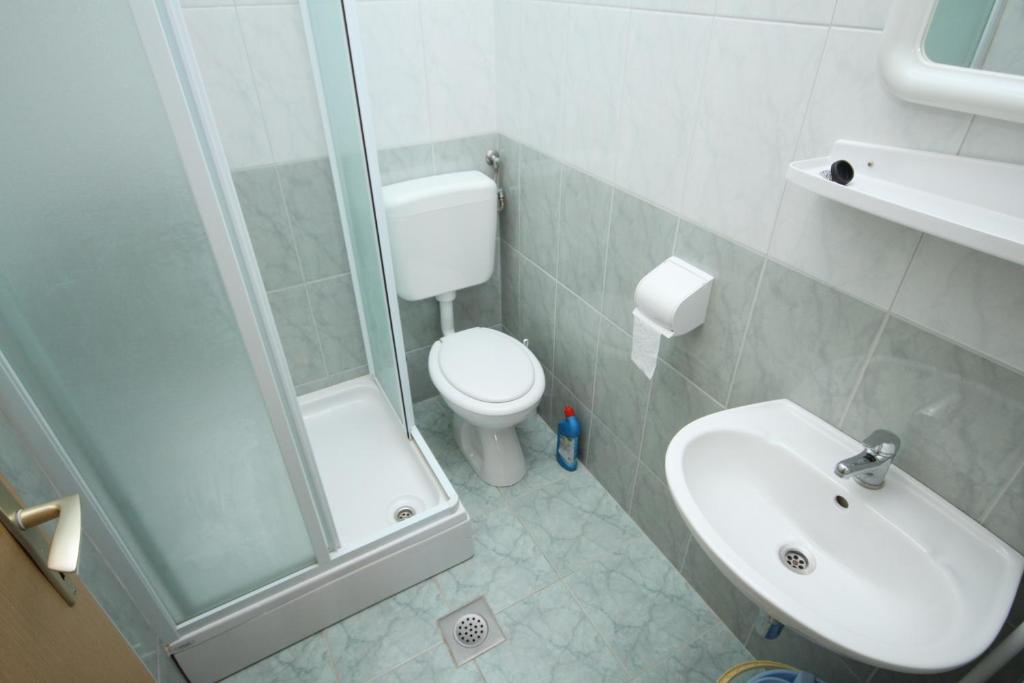 Apartment Metajna 6337b photo 3