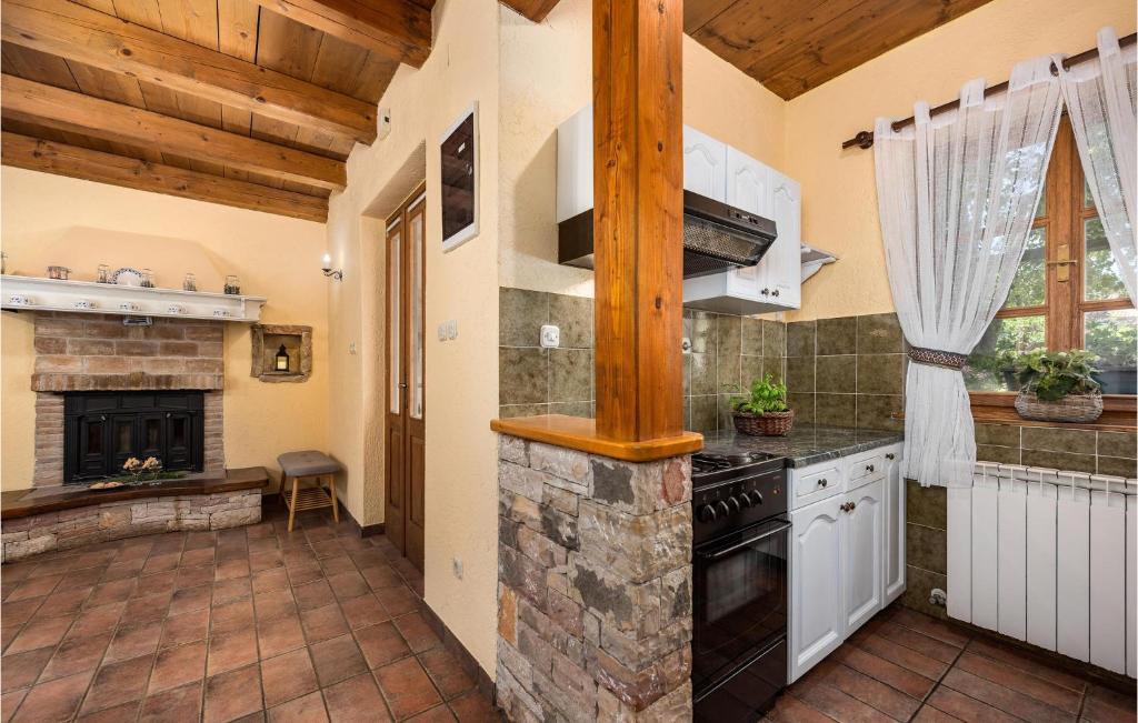 Gorgeous Home In Pazin photo 3