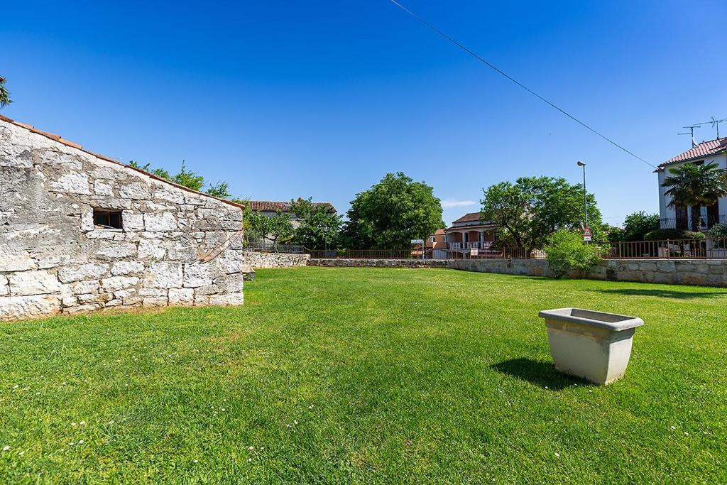 Stone house Graziella Funtana big private Garden photo 2