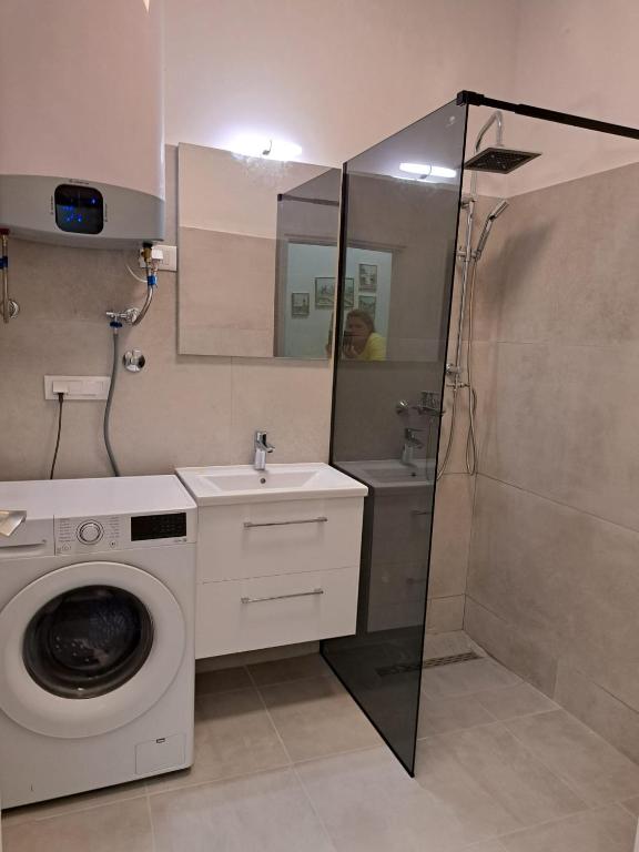Zefir Apartments photo 3