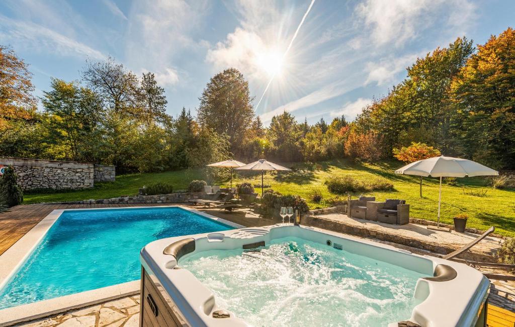 Stunning Home In Gospic With Wifi photo 2