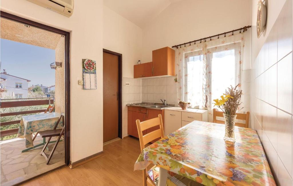 One-Bedroom Apartment In Medulin photo 2