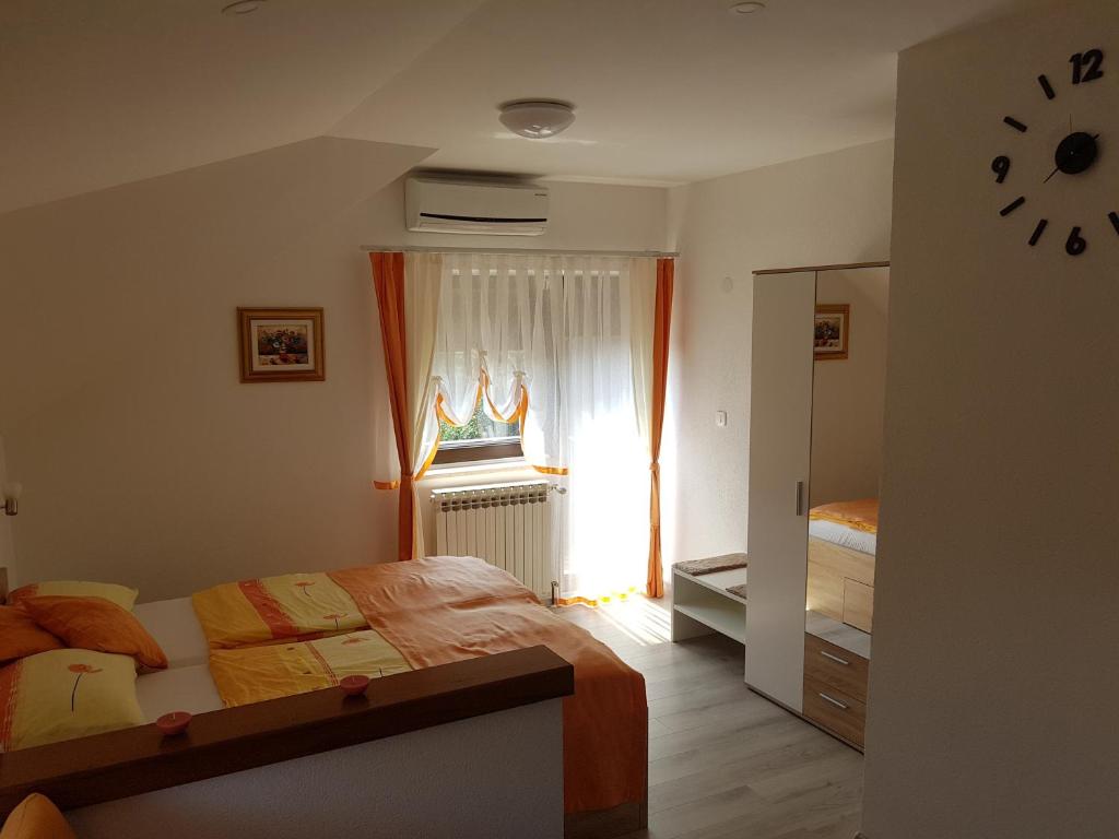 Apartments and rooms with parking space Seliste Dreznicko photo 2
