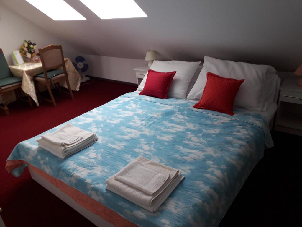Rooms IVKA photo 2