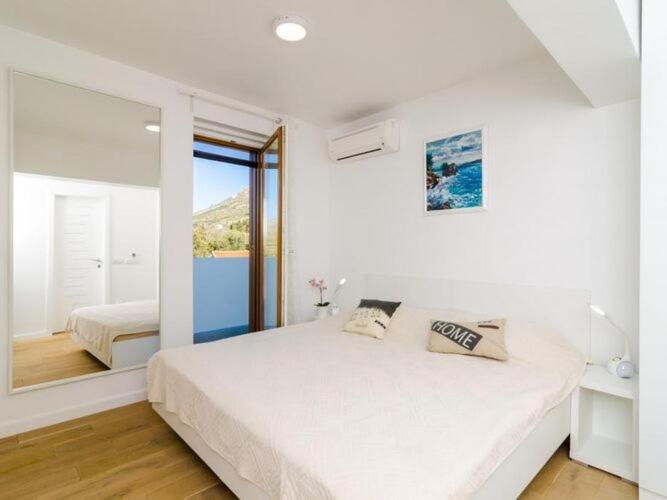 Apartment Lula - Superior Two-Bedroom Apartment with Balcony and Sea View photo 2