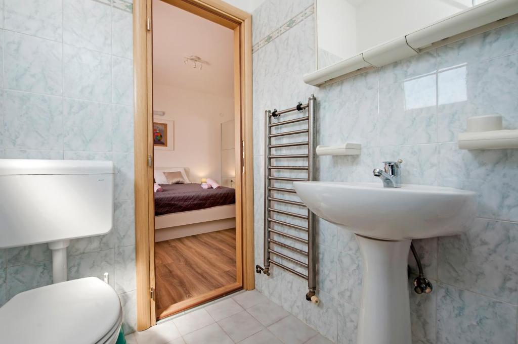 Rooms Mariana photo 3