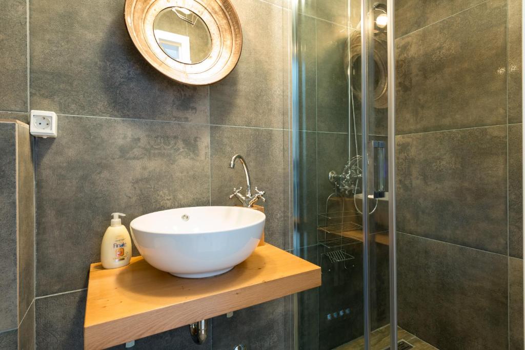 Studio Apartments La Bohème photo 3