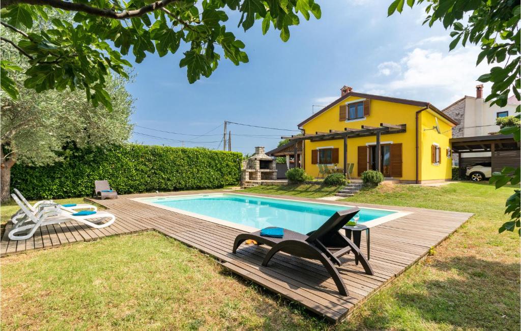 Stunning Home In Kastel — photo 1