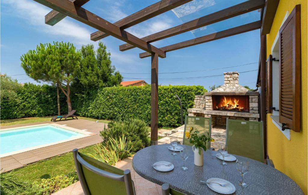 Stunning Home In Kastel photo 2