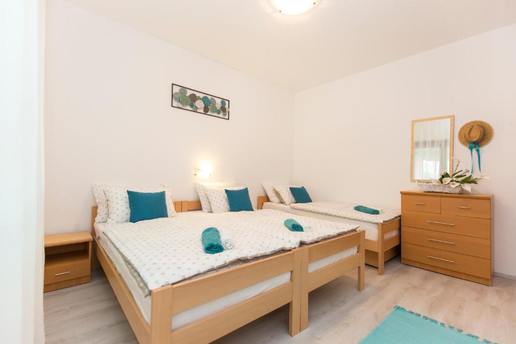 Studio apartman Branka photo 2