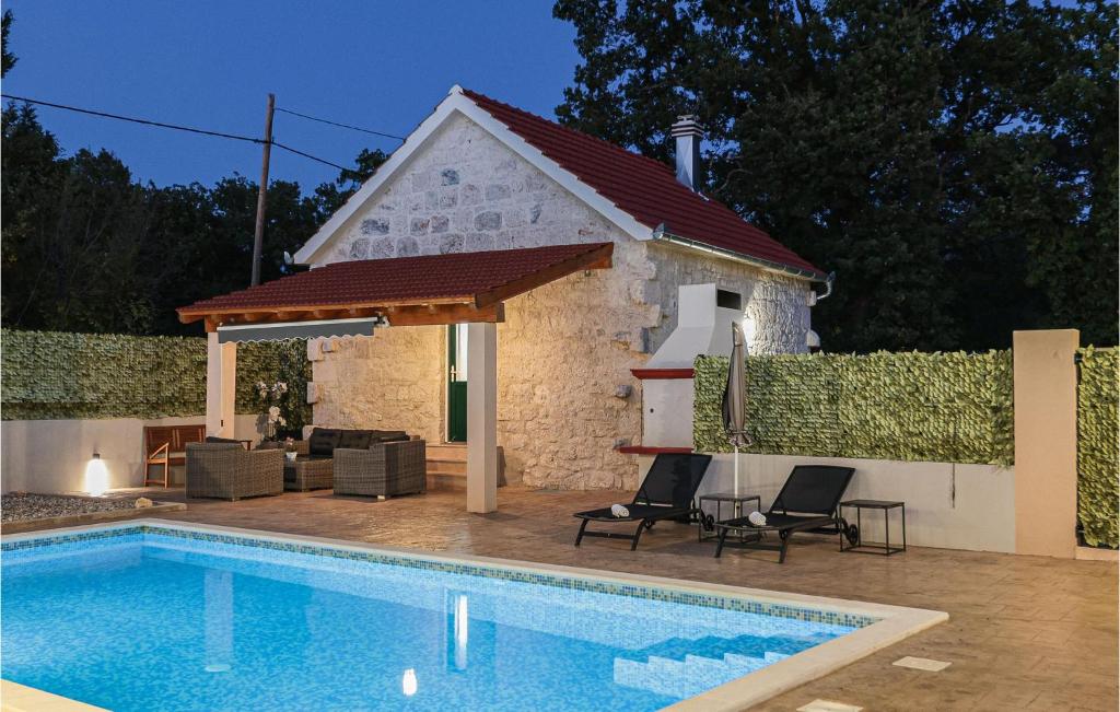 Stunning Home In Sestanovac photo 2