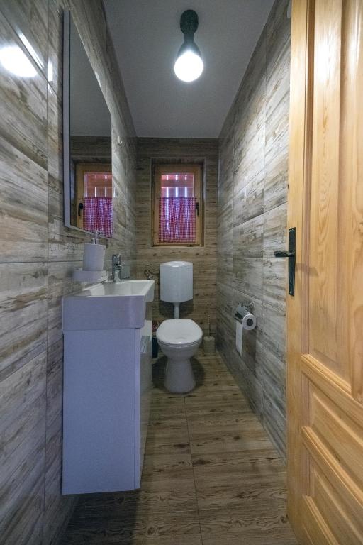 Riverside Apartments photo 3