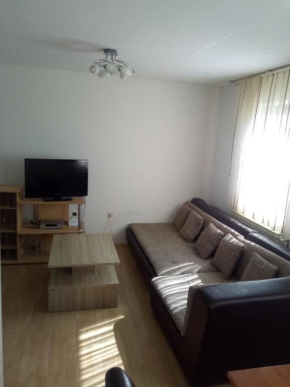 Booking.com: Hotels in Poljanak. Book your hotel now! — photo 1