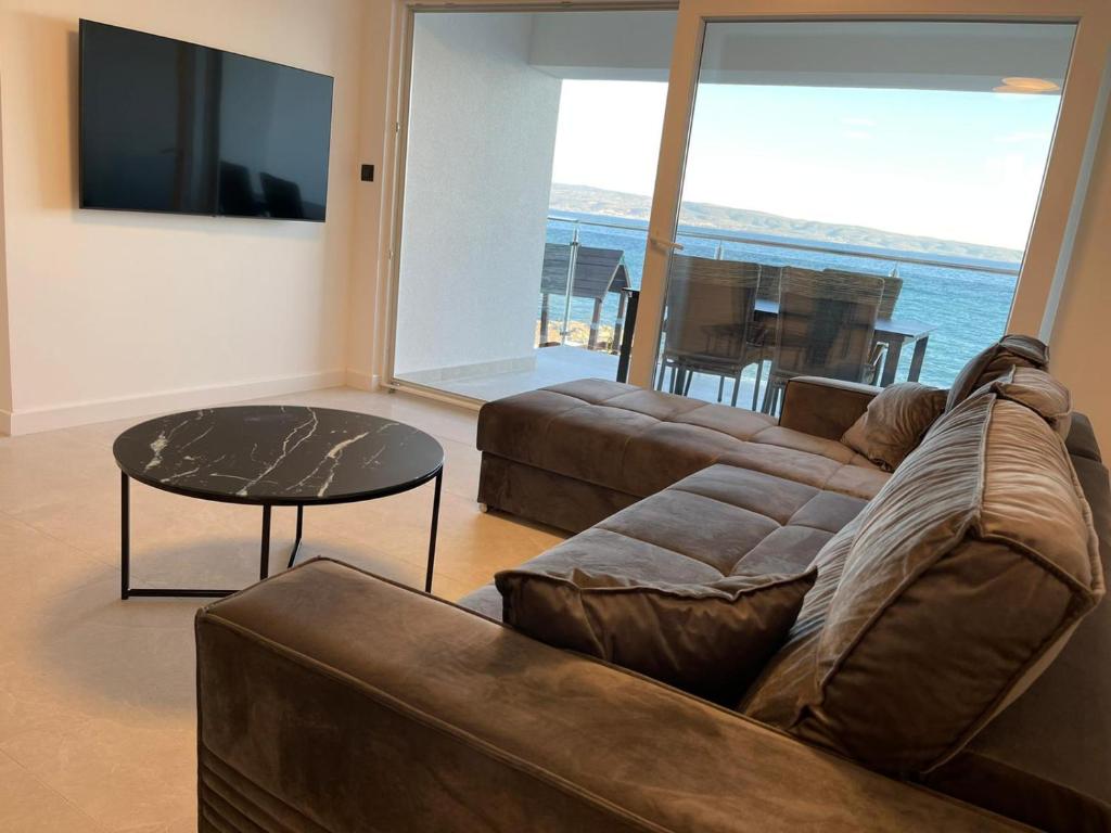 Seaside Luxury Apartment Tanita photo 3