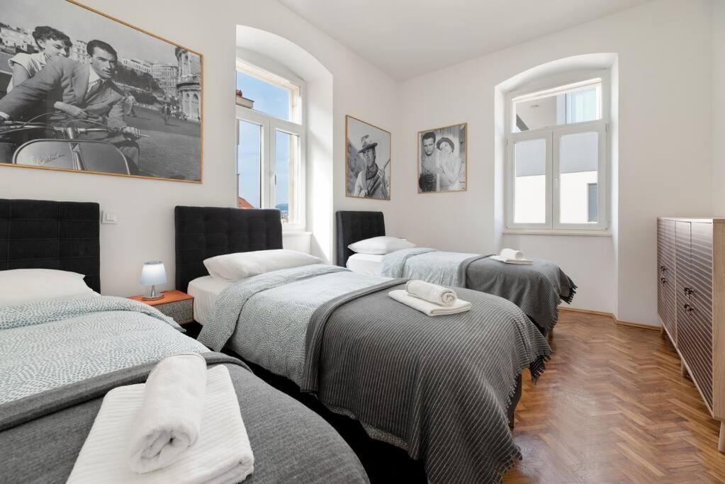 4-Bedroom apt 1 min from Bacvice beach photo 2