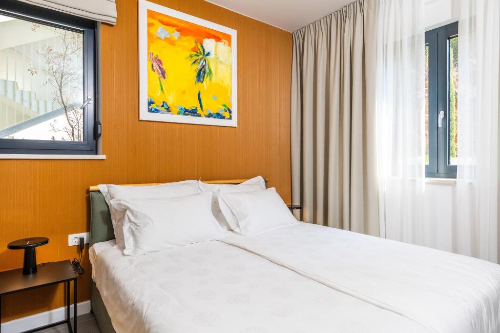 ADRIAN LUXURY 5 Star photo 2