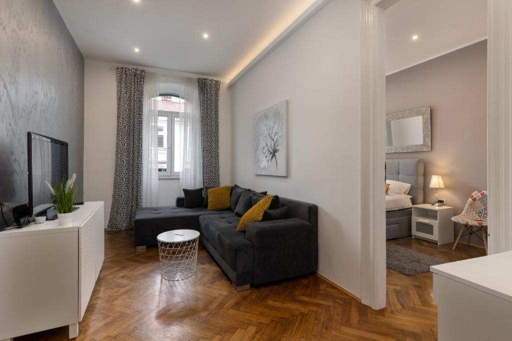 Apartment LUX HOME by Irundo — photo 1