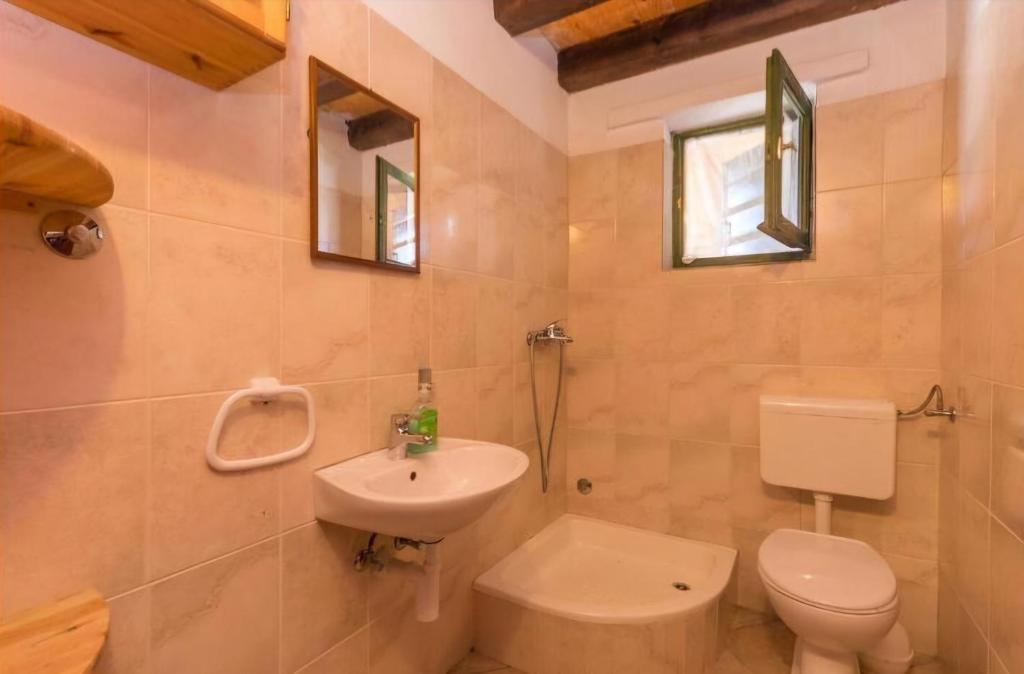 Robizonska kuća Jure photo 3