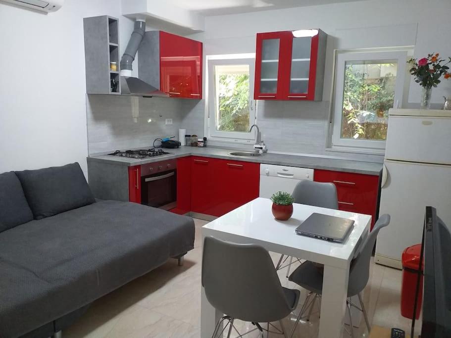 Sweet stay apartment - excellent location — photo 1
