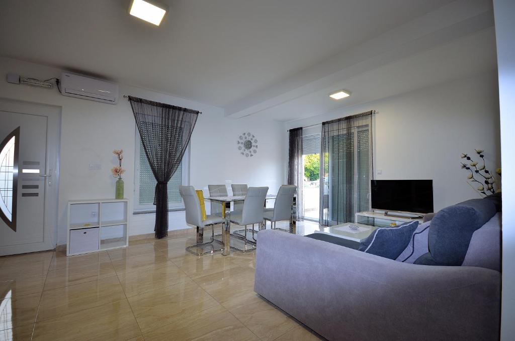 The Nikolic Suites - Villa Wögenstein photo 3
