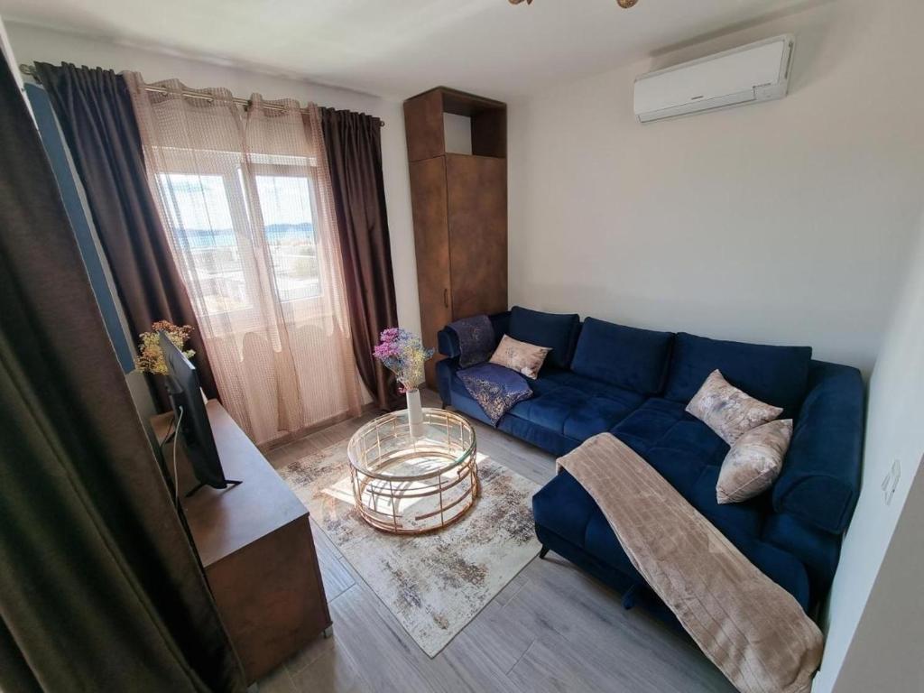 Studio apartment in Zadar with sea view photo 2