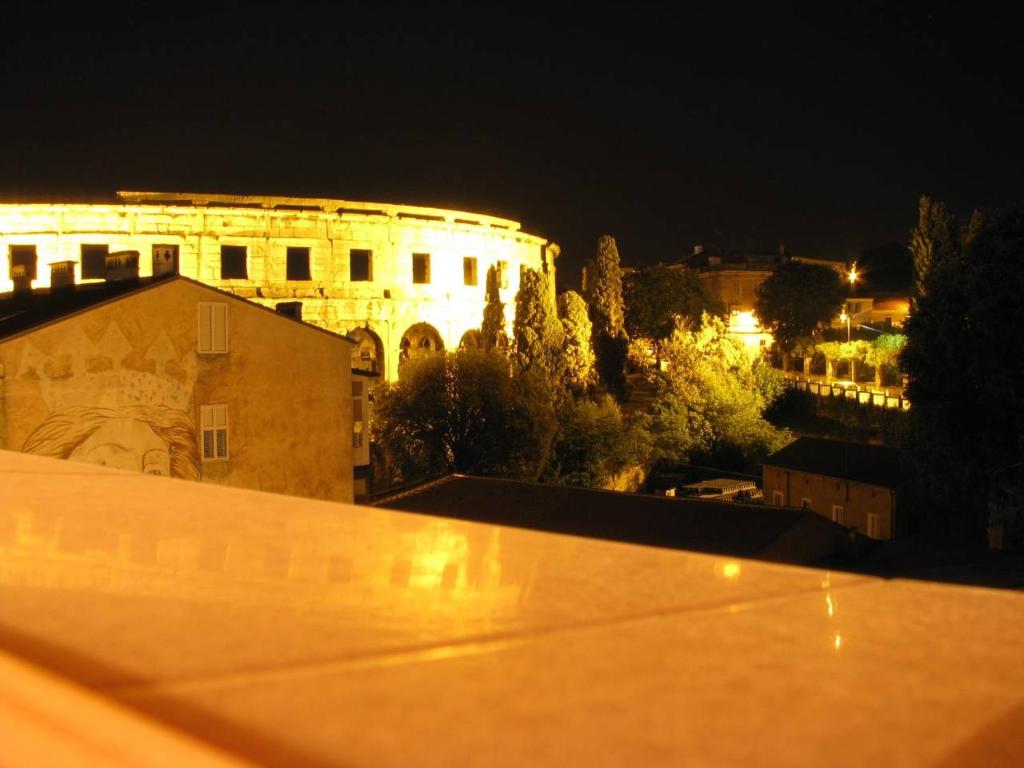 Terrace Dream View over Amphitheatre — photo 1