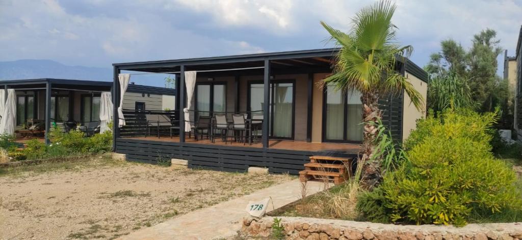 Sweet Dreams Luxury mobile home photo 2