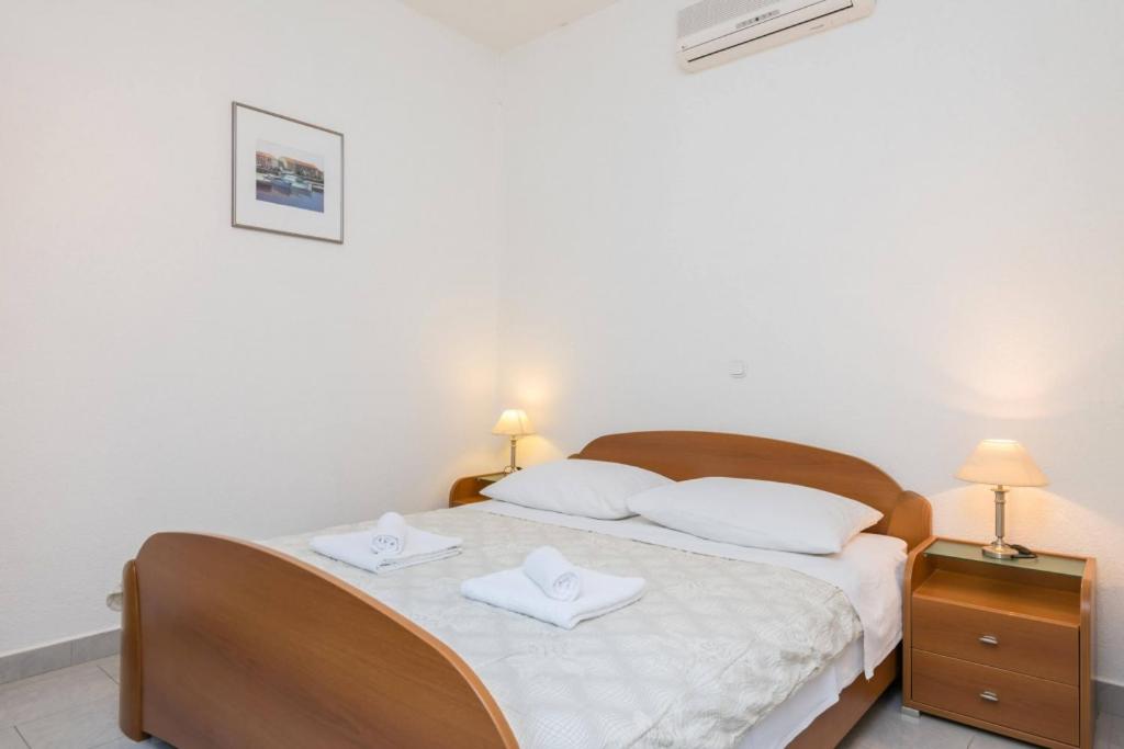 Studio apartment in Orebic with terrace photo 2