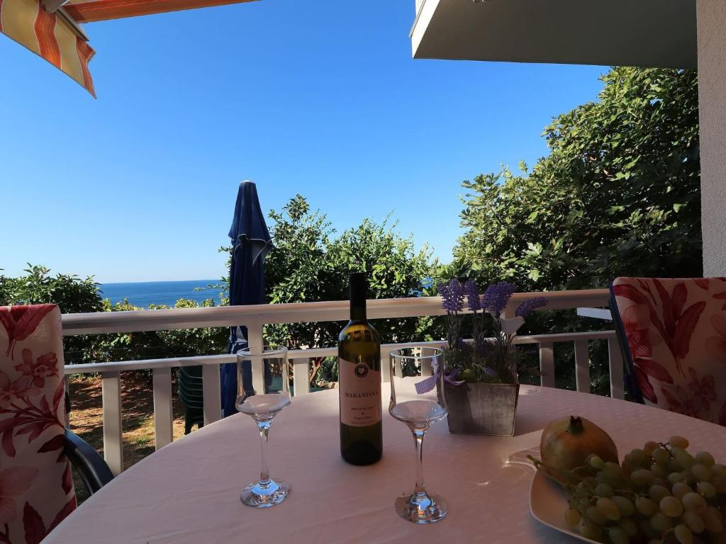 Seaside Apartments Hrka - Studio Apartment with Terrace and Sea View 3 — photo 1