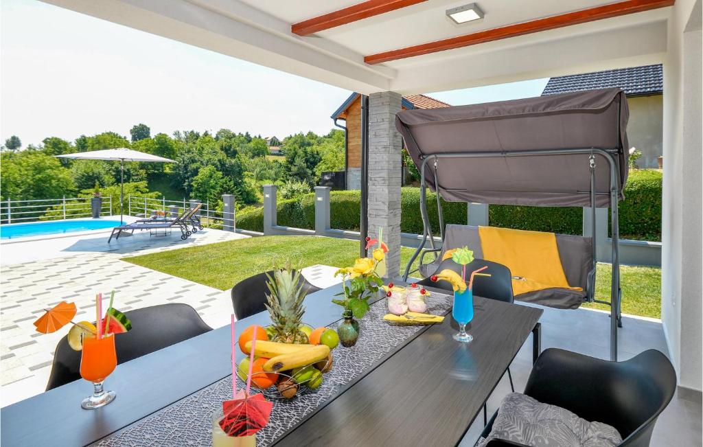 Gorgeous Home In Varazdin Breg photo 2