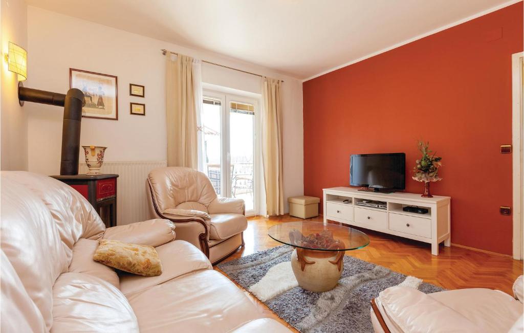 Beautiful Apartment In Jadranovo photo 3