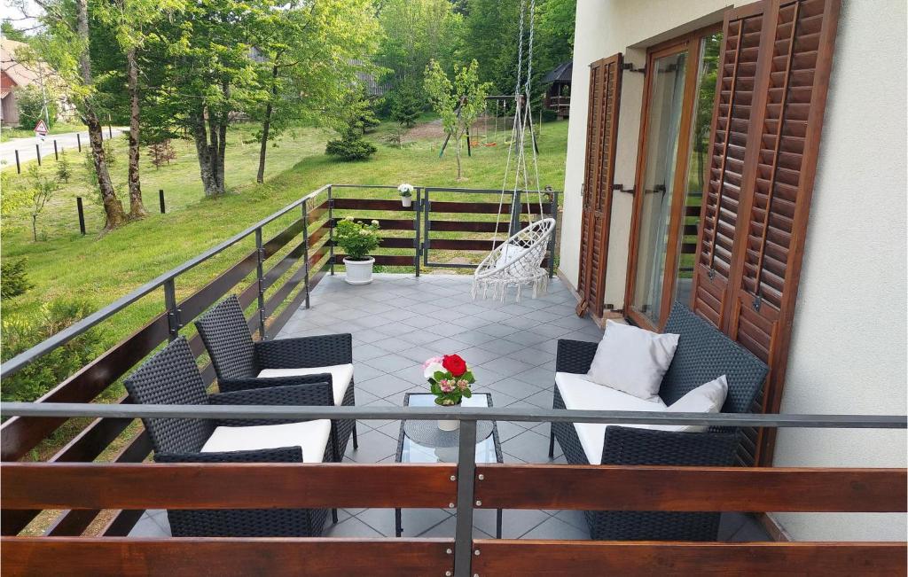 Nice Home In Ravna Gora With Wifi photo 3