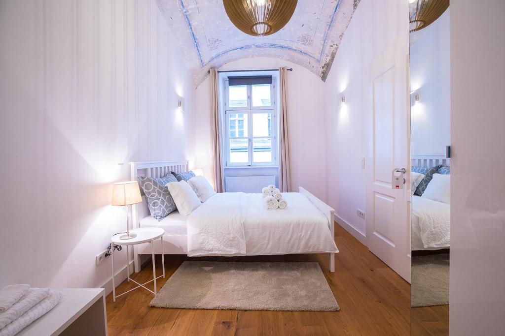 Deluxe Apartment Talia by Irundo photo 2