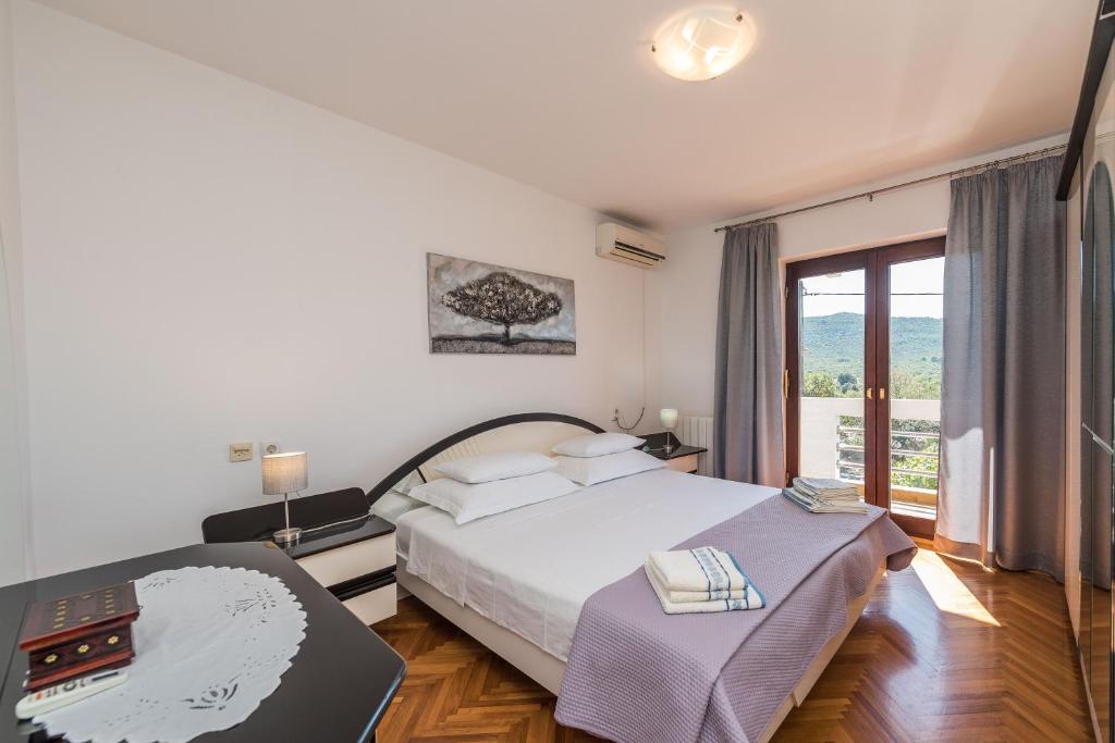 Stedi Apartment photo 2