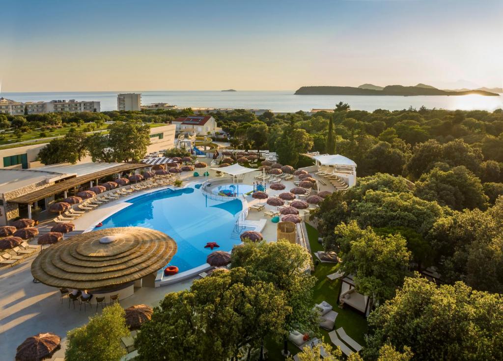 Valamar Tirena Hotel photo 2