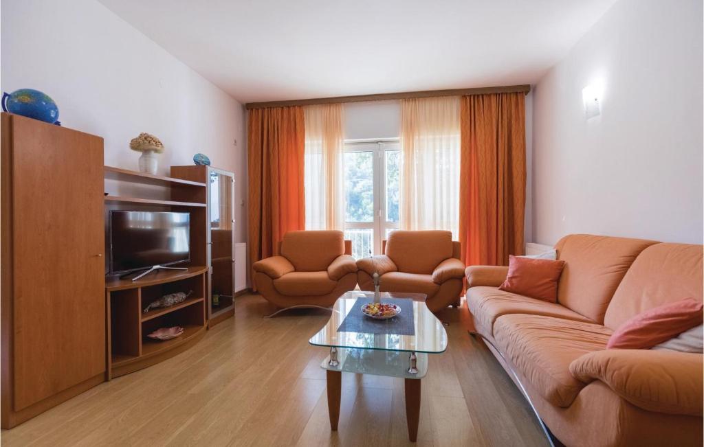 Three-Bedroom Holiday Home In Duba photo 2