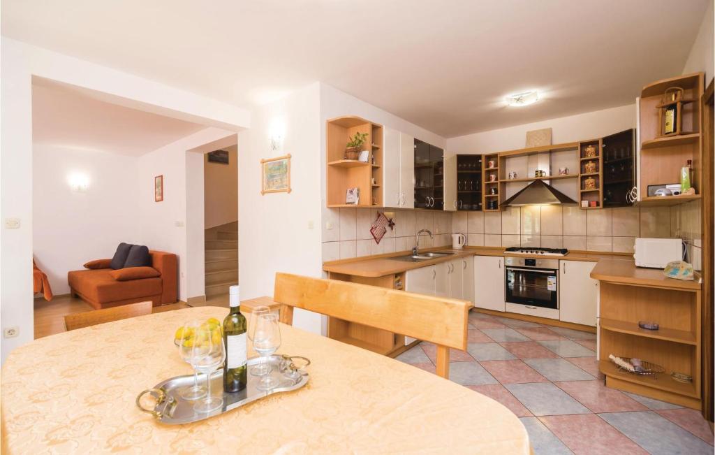 Three-Bedroom Holiday Home In Duba photo 3
