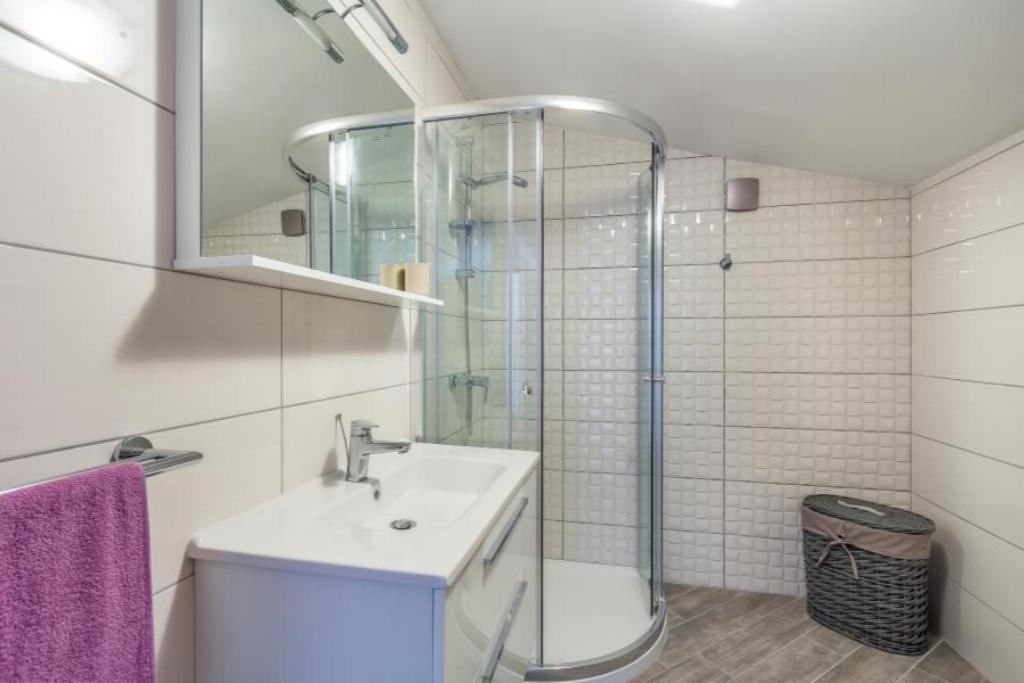 Wunderschöne Villa mit privatem Pool photo 3