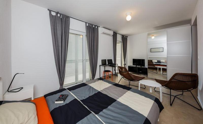 Studio Apartment Stela photo 2